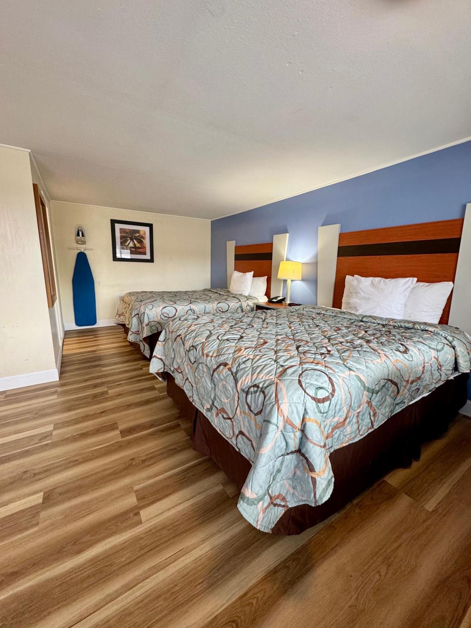 Days Inn By Wyndham - Cape Cod West Yarmouth Kültér fotó