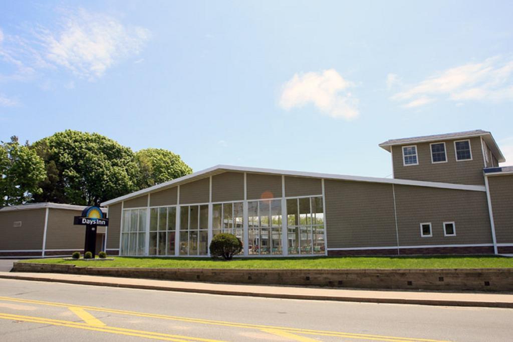 Days Inn By Wyndham - Cape Cod West Yarmouth Kültér fotó